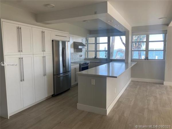 Point View, 1430 Brickell Bay Dr #105, Miami, Florida 33131, image 2