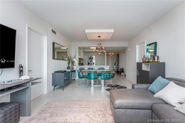 Parque Towers, Sunny Isles Beach, Florida 33160, image 1