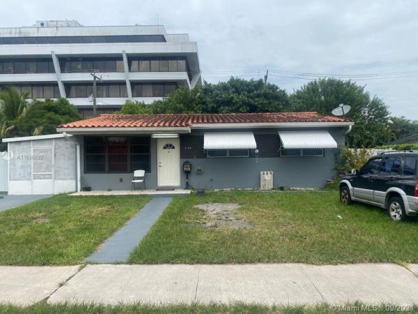 Palm Springs, 889 W 48th St, Hialeah, Florida 33012, image 1