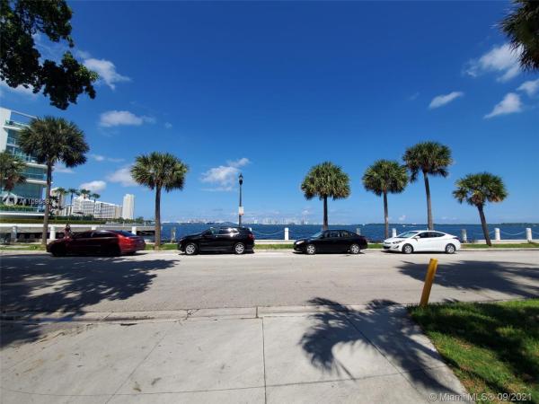 Brickell Bay Tower, 1408 Brickell Bay Dr #102, Miami, Florida 33131, image 2