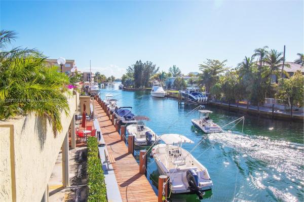 Dorset House, 2500 NE 135th St #B503, North Miami, Florida 33181, image 1