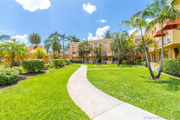 Venetian Gardens At Country Club Of Miami, 18111 NW 68th Ave #F207, Hialeah, Florida 33015, image 2