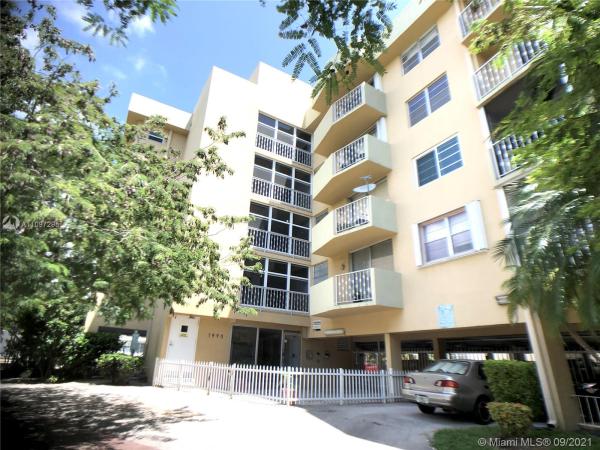 Lisette, 1990 Marseille Dr #205, Miami Beach, Florida 33141, image 2
