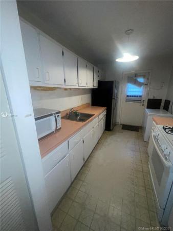 Del Prado Gardens, 17951 NW 40th Ct #17951, Miami Gardens, Florida 33055, image 2