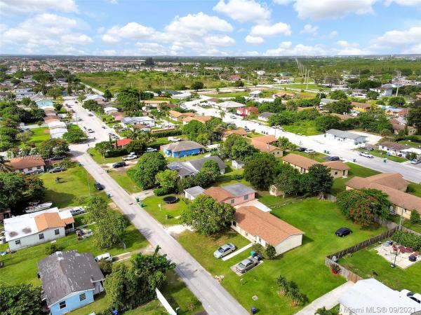 Dixie Pines, 22100 SW 115th Ave, Goulds, Florida 33170, image 2