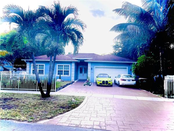 Green Oaks, 1541 NE 132nd Rd, North Miami, Florida 33161, image 2