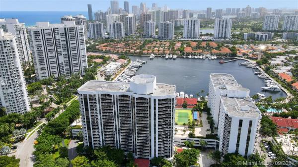 Harborside At The Waterways, 3640 Yacht Club Dr #905, Aventura, Florida 33180, image 2