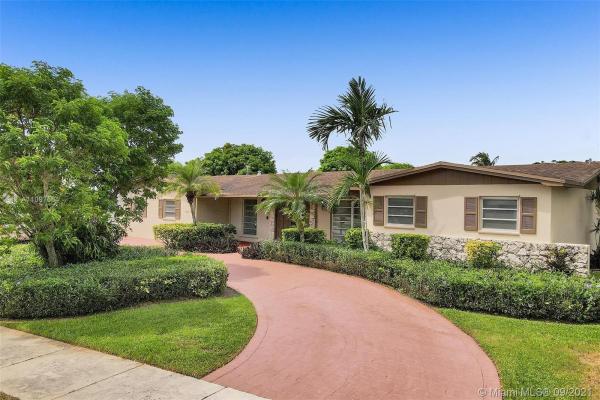 Kendale Lakes No HOA, 14533 SW 77th St, Kendale Lakes, Florida 33183, image 2