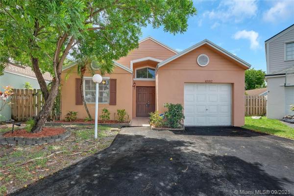 Catalina West, 10012 SW 223rd Ln, Cutler Bay, Florida 33190, image 2
