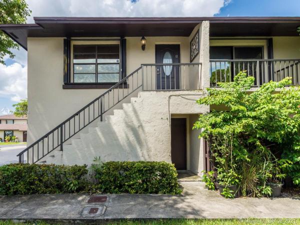Bent Tree, 4565 SW 139th Ct #714 D, Kendale Lakes, Florida 33175, image 2