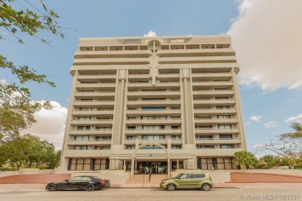 Gables Laroc, 441 Valencia Ave #301, Coral Gables, Florida 33134, image 2