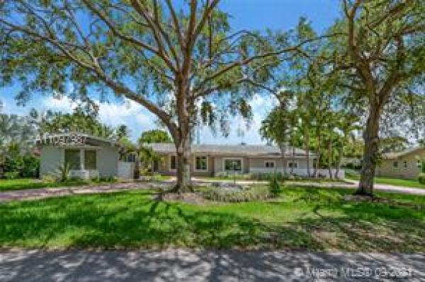 Village Grove, 7820 SW 134th Ter, Pinecrest, Florida 33156, image 2