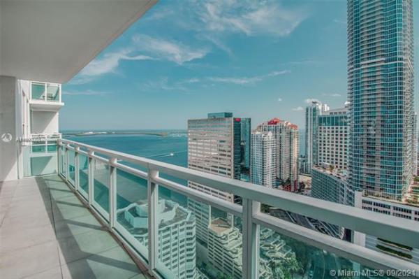 The Plaza On Brickell East, 950 Brickell Bay Dr #3407, Miami, Florida 33131, image 2