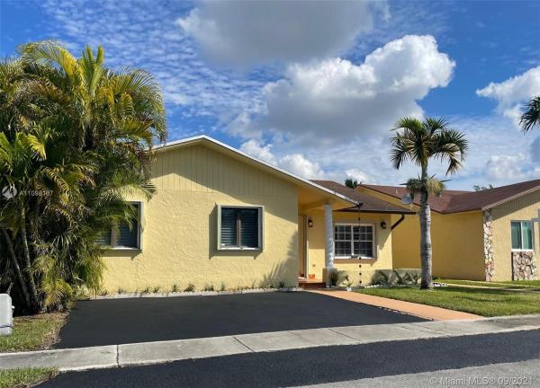 8931 SW 69th St, Sunset, Florida 33173, image 2