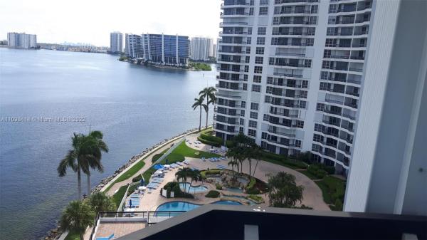 Mystic Pointe Tower 100, 19195 Mystic Pointe Dr #1010, Aventura, Florida 33180, image 2