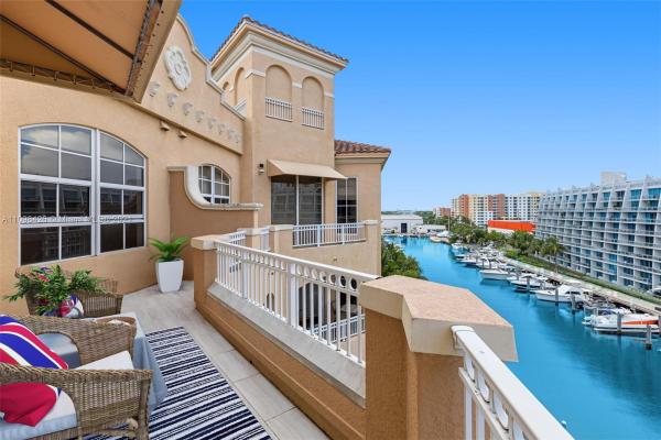 Alaqua, 3001 NE 185th St #713, Aventura, Florida 33180, image 2
