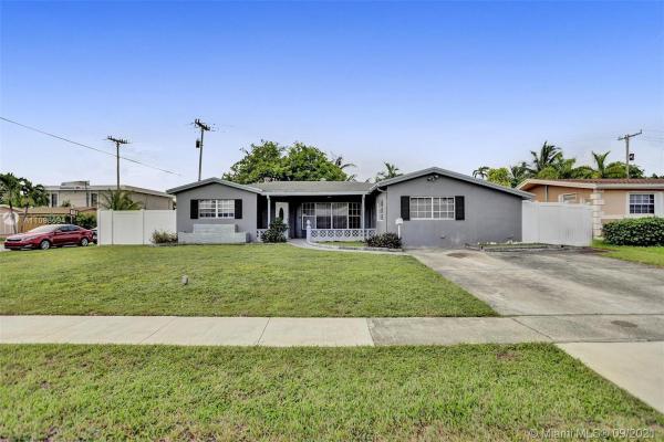 North Gate Estates, 3301 NW 36th Ave, Lauderdale Lakes, Florida 33309, image 2