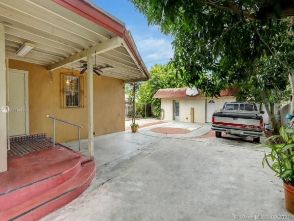 Pinehurst Villa, 43 NW 48th Pl, Miami, Florida 33126, image 2