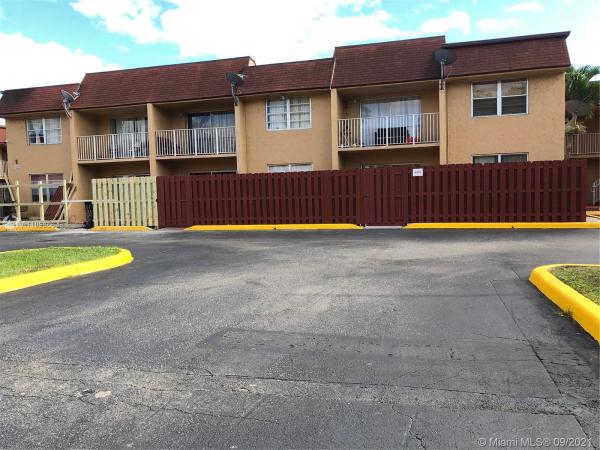 Puerta Del Sol, 9970 N Kendall Dr #909-9, Kendall, Florida 33176, image 2