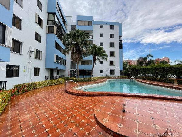Moon Tower, 5033 NW 7th St #106, Miami, Florida 33126, image 2
