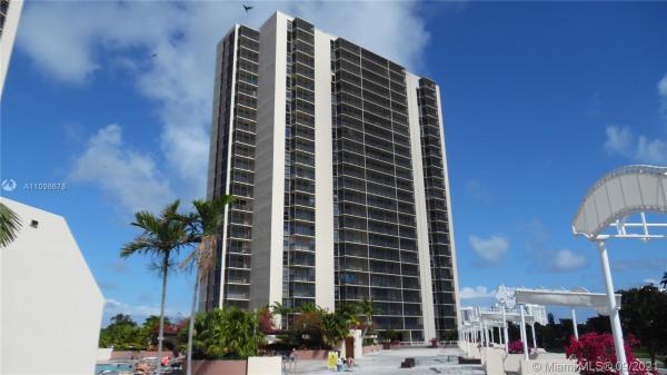 Coronado Tower 2, 20301 W Country Club Dr #1629, Aventura, Florida 33180, image 2