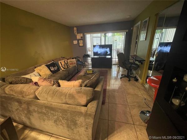 Miramar Club, 3410 Foxcroft Rd #103, Miramar, Florida 33025, image 2