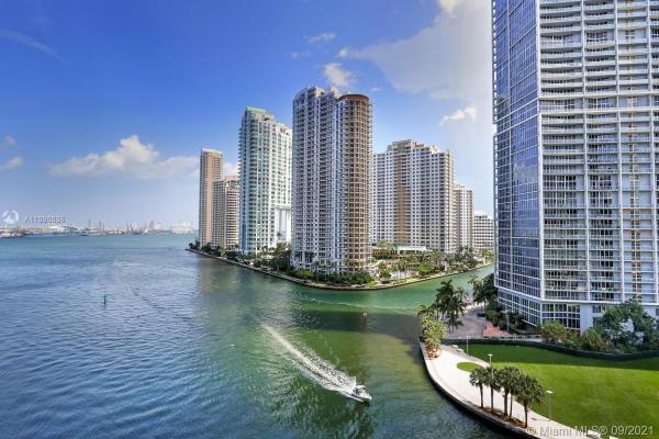 Epic Hotel & Residences, 200 Biscayne Boulevard Way #909, Miami, Florida 33131, image 2