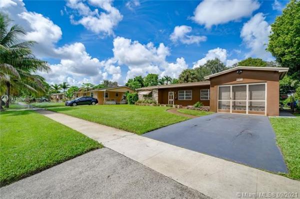 Oriole Estates, 4011 NW 39th Ave, Lauderdale Lakes, Florida 33309, image 2