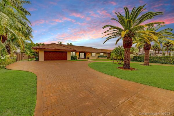 J G Heads Farms, 13451 SW 36th St, Tamiami, Florida 33175, image 2