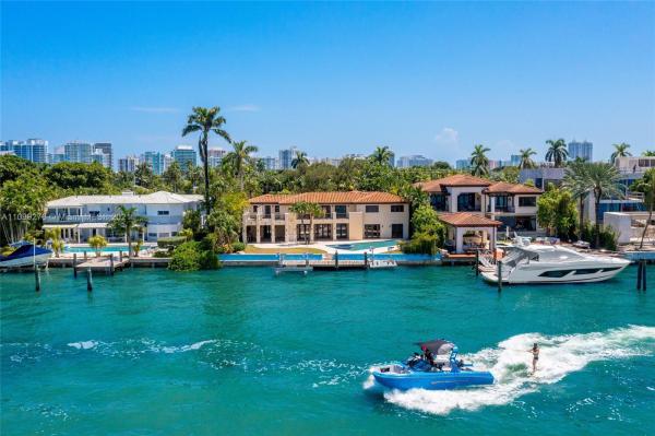 La Gorce Golf, 6300 N Bay Rd, Miami Beach, Florida 33141, image 2