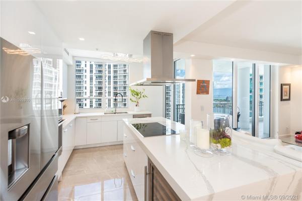 Courts Brickell Key, 801 Brickell Key Blvd #3210, Miami, Florida 33131, image 2