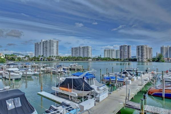Del Prado North Towers, 18061 Biscayne Blvd #1602-2, Aventura, Florida 33160, image 2