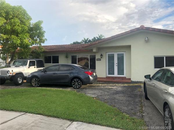 Tamiami Lakes, 13174 SW 19th Ter, Tamiami, Florida 33175, image 2