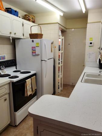 Coronet Vista, 2312 Van Buren St #7, Hollywood, Florida 33020, image 2