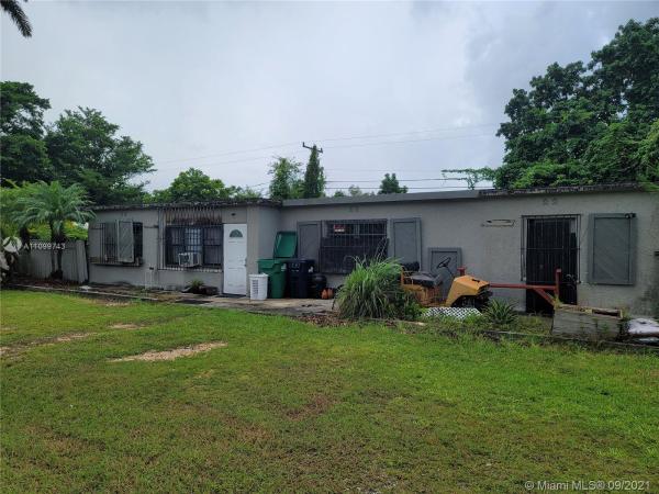 Leisure City Residential, 15271 Grant Ln, Leisure City, Florida 33033, image 2