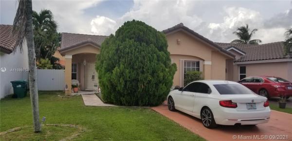 Sunset Harbour, 12887 SW 60th Ter, Kendale Lakes, Florida 33183, image 2