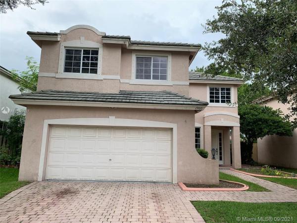 Normandy At Pembroke Lakes, 1960 NW 100th Ave, Pembroke Pines, Florida 33024, image 2