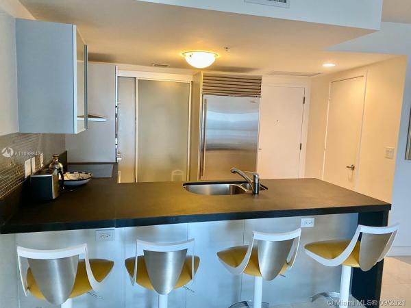 Trump Royale, 18201 Collins Ave #5208, Sunny Isles Beach, Florida 33160, image 2