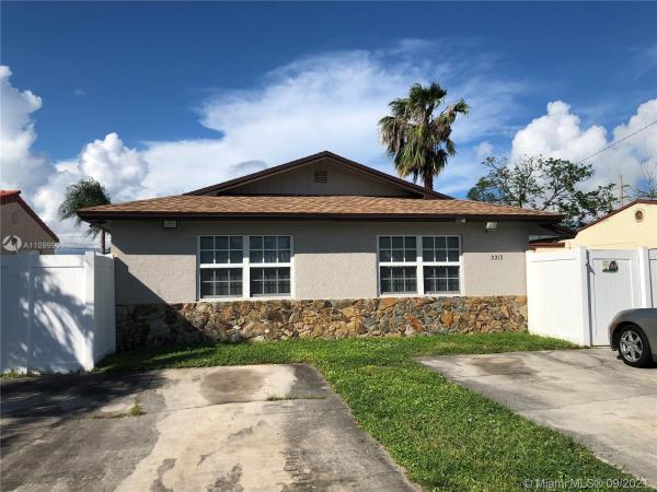Hollywood Park, 2213 Cleveland St, Hollywood, Florida 33020, image 2
