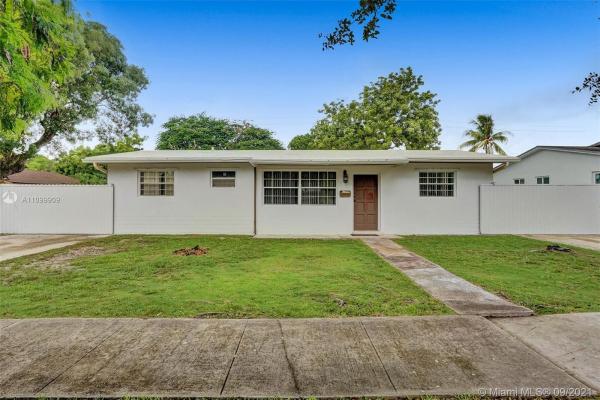 Pine Tree Manor, 9364 Caribbean Blvd, Cutler Bay, Florida 33189, image 2