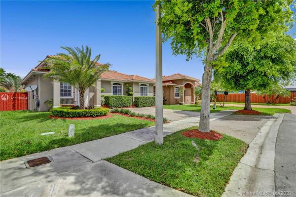 Coral Estates, 14441 SW 180th Ter, Richmond West, Florida 33177, image 2