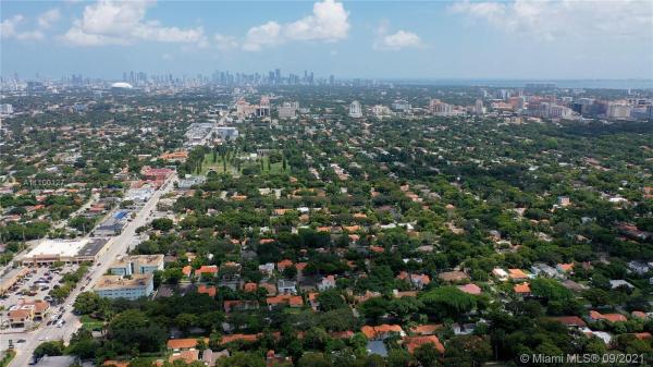 Tamiami Place, 900 Tangier St, Coral Gables, Florida 33134, image 2