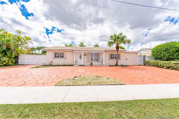 Southwest Manors, 12780 SW 20th Ter, Tamiami, Florida 33175, image 2