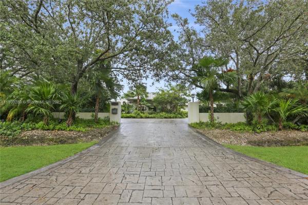 Palmetto Bay Residential, 16555 SW 91st Ave, Palmetto Bay, Florida 33157, image 1