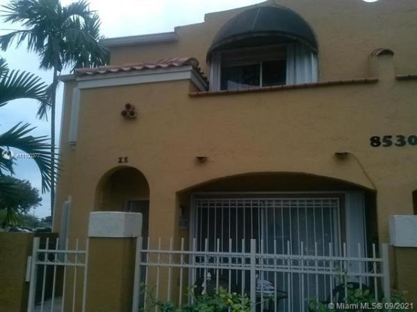 Gables Townhomes, 8530 NW 3rd Ln #411, Fountainebleau, Florida 33126, image 3