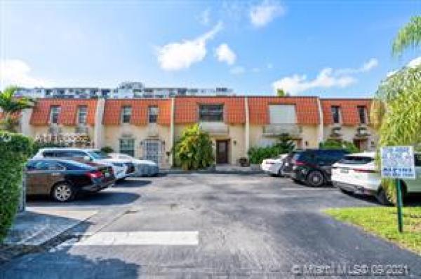 Beach Club Villas, 3534 NE 167th St #9, North Miami Beach, Florida 33160, image 2