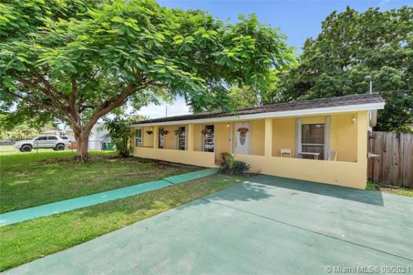 Fairway Estates, 10824 SW 157th Ter, Palmetto Estates, Florida 33157, image 2