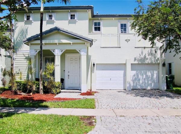 Aruba At Oasis, 2919 NE 2nd Dr, Homestead, Florida 33033, image 2