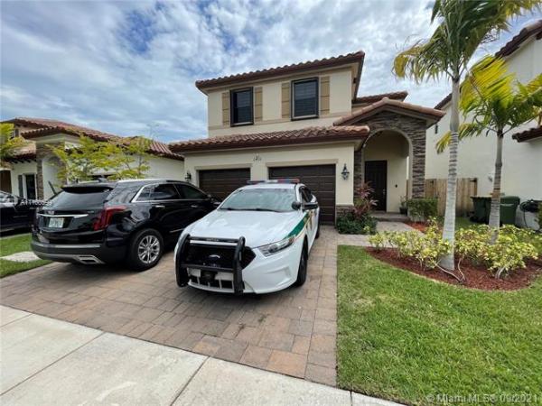 Barbados At Oasis, 2410 NE 1st St, Homestead, Florida 33033, image 2