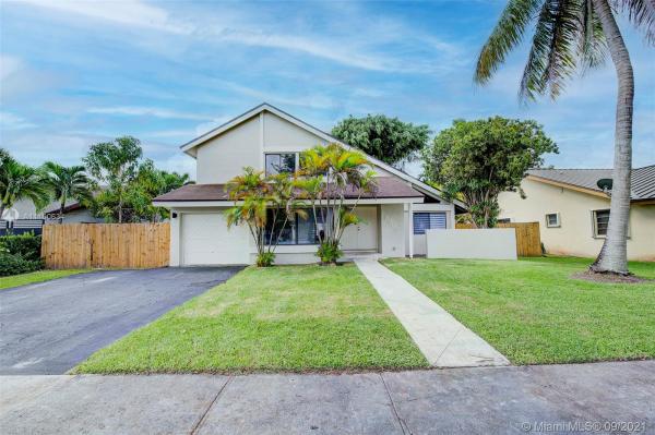 Calusa Corners, 13060 SW 106th St, The Crossings, Florida 33186, image 2